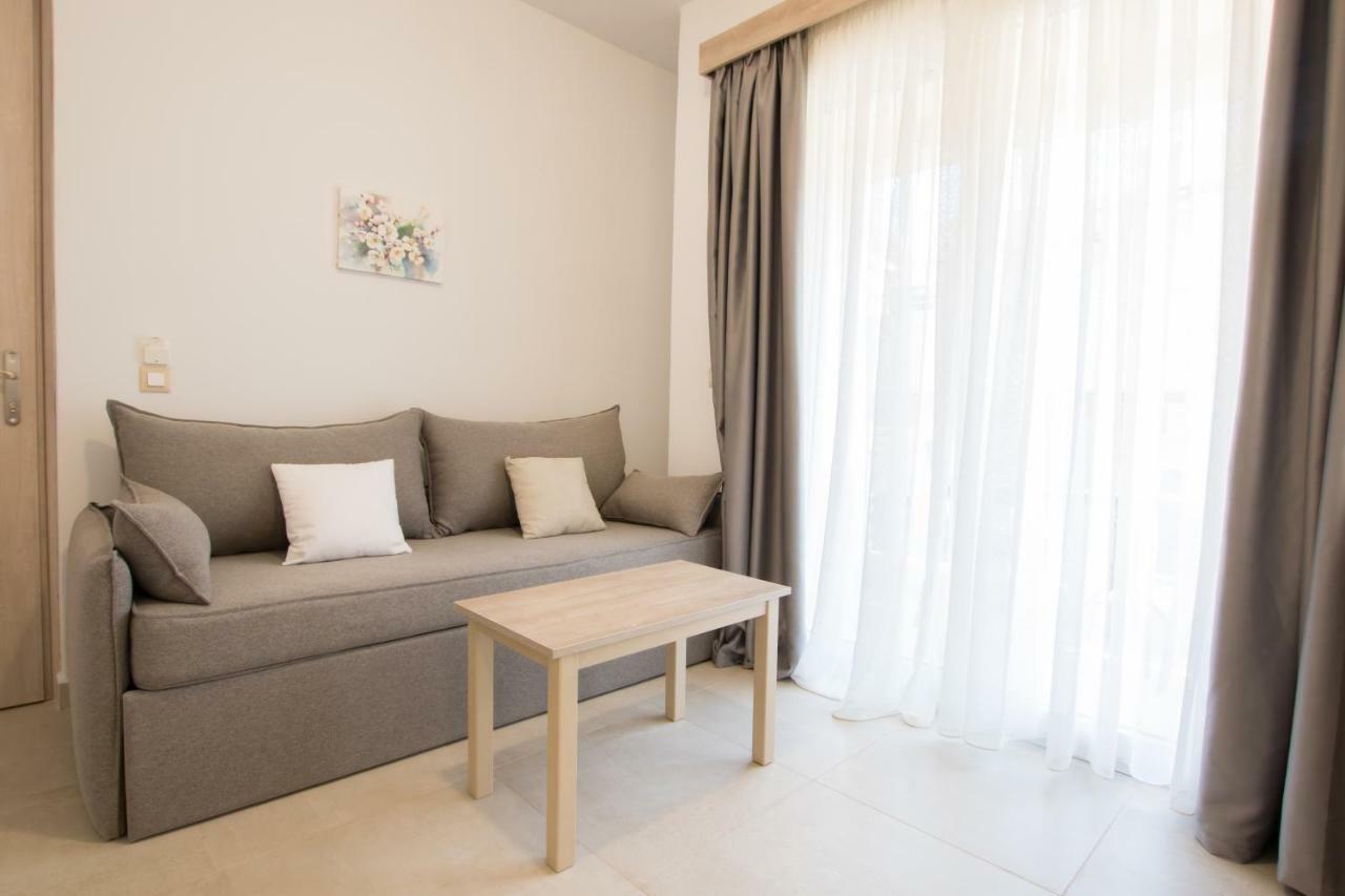 Porfyris Studios And Apartments Karpathos Exteriör bild