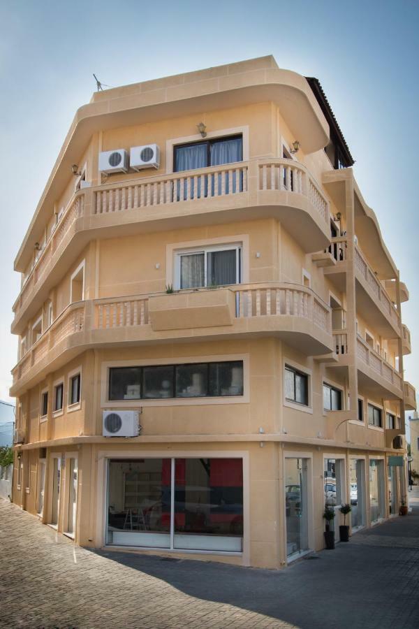 Porfyris Studios And Apartments Karpathos Exteriör bild