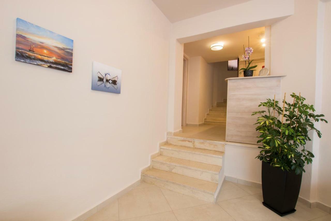 Porfyris Studios And Apartments Karpathos Exteriör bild